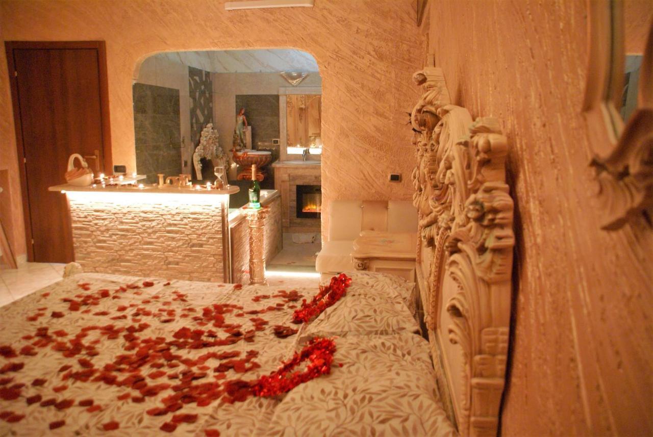 Gold Luxury Suite Home Roma Exteriör bild