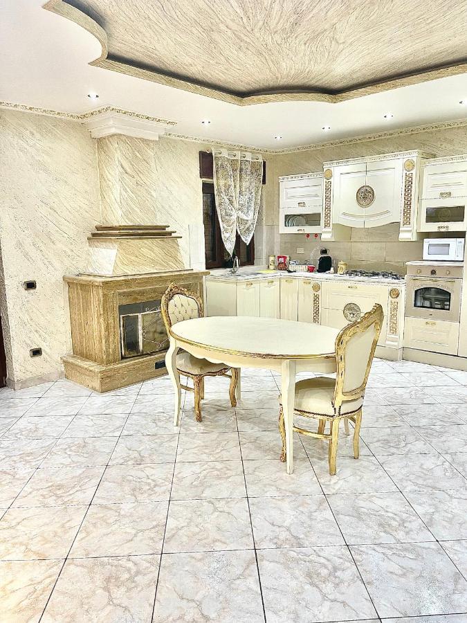 Gold Luxury Suite Home Roma Exteriör bild