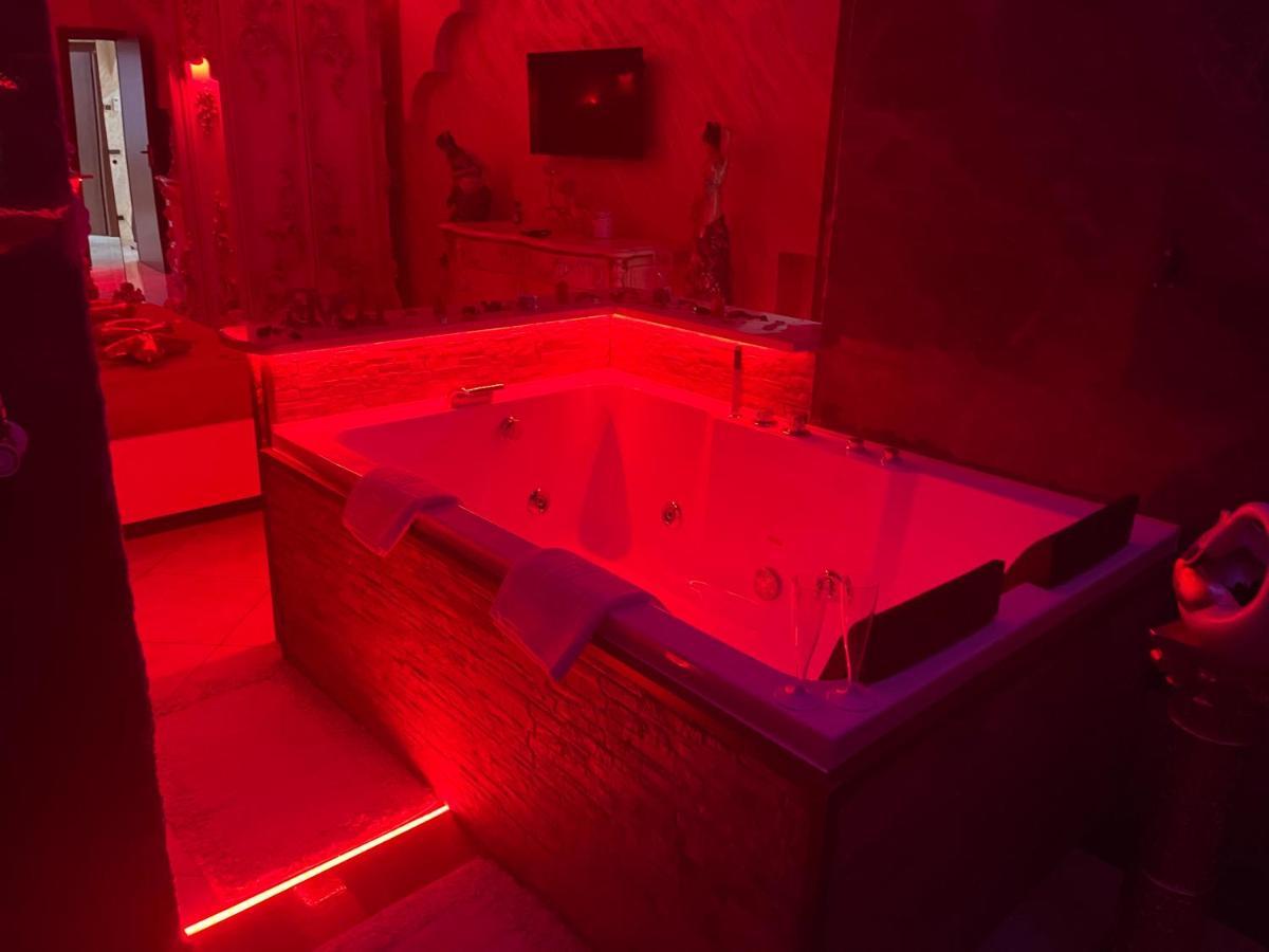 Gold Luxury Suite Home Roma Exteriör bild