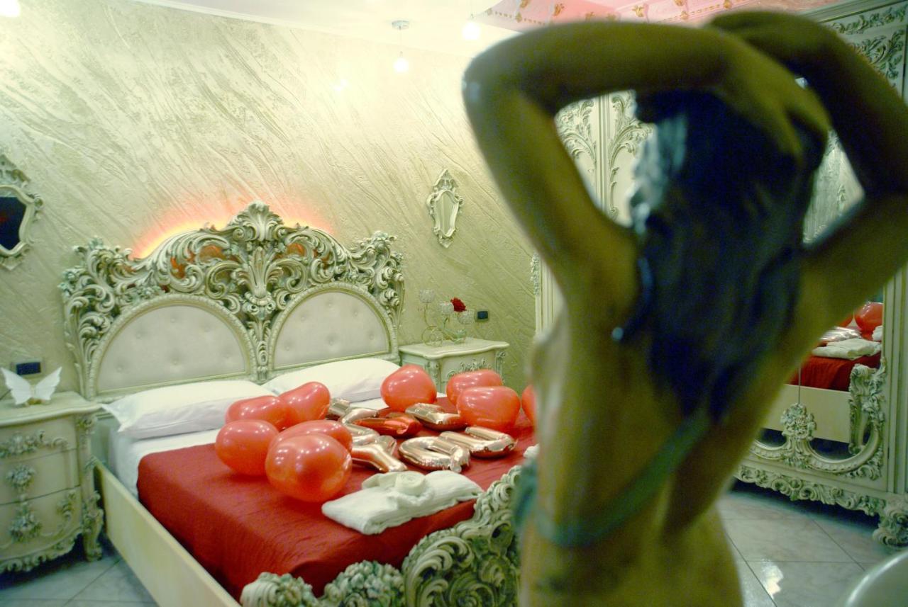Gold Luxury Suite Home Roma Exteriör bild