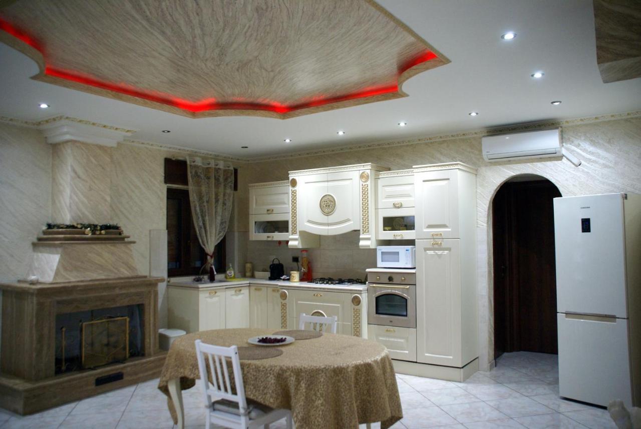 Gold Luxury Suite Home Roma Exteriör bild